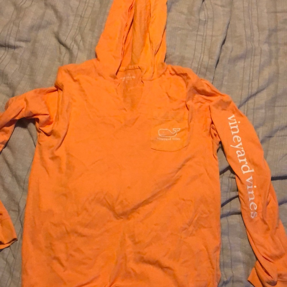 Size Large girls. Vineyard vines hooded pull over.